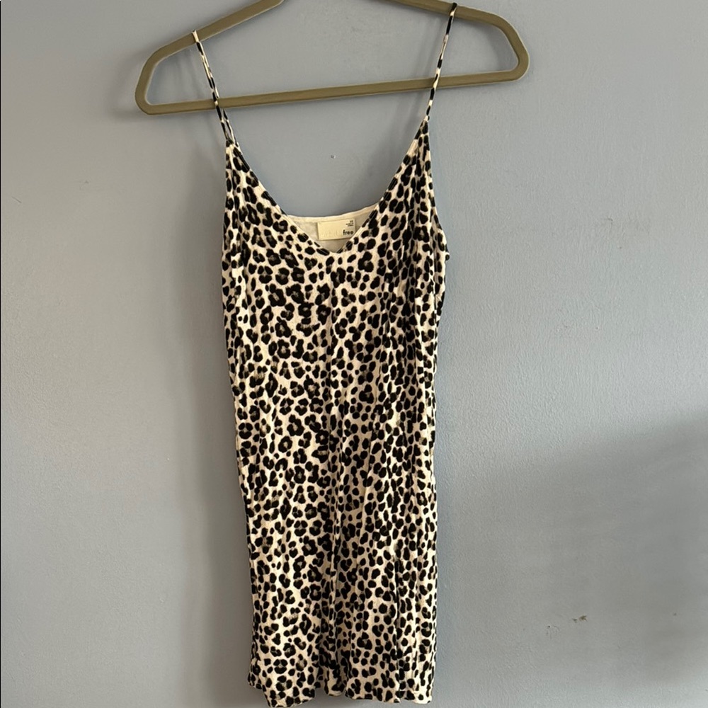 Aritzia Wilfred Free Animal Print Rayon Dress